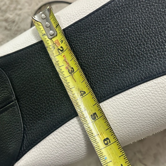 Kate Spade Leila triple compartment shoulder bag with matching wallet - Picture 7 of 16